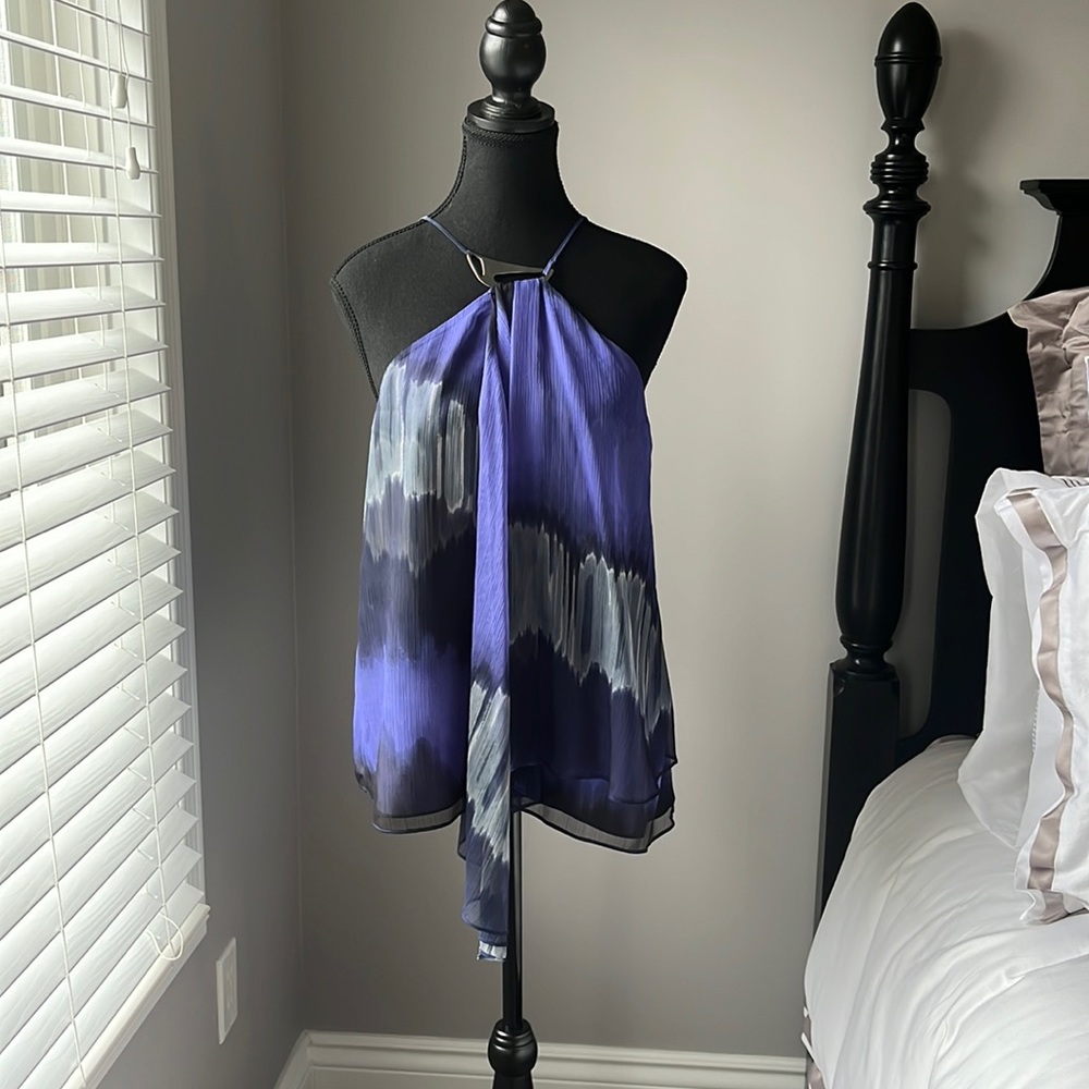 Halston Heritage Fun Top. Size L